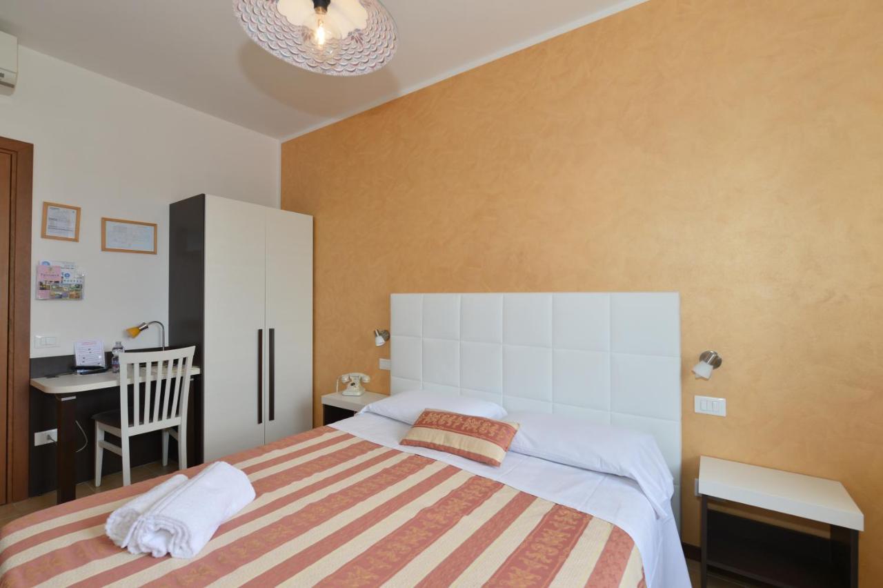 Albergo Panoramica バルドリーノ エクステリア 写真